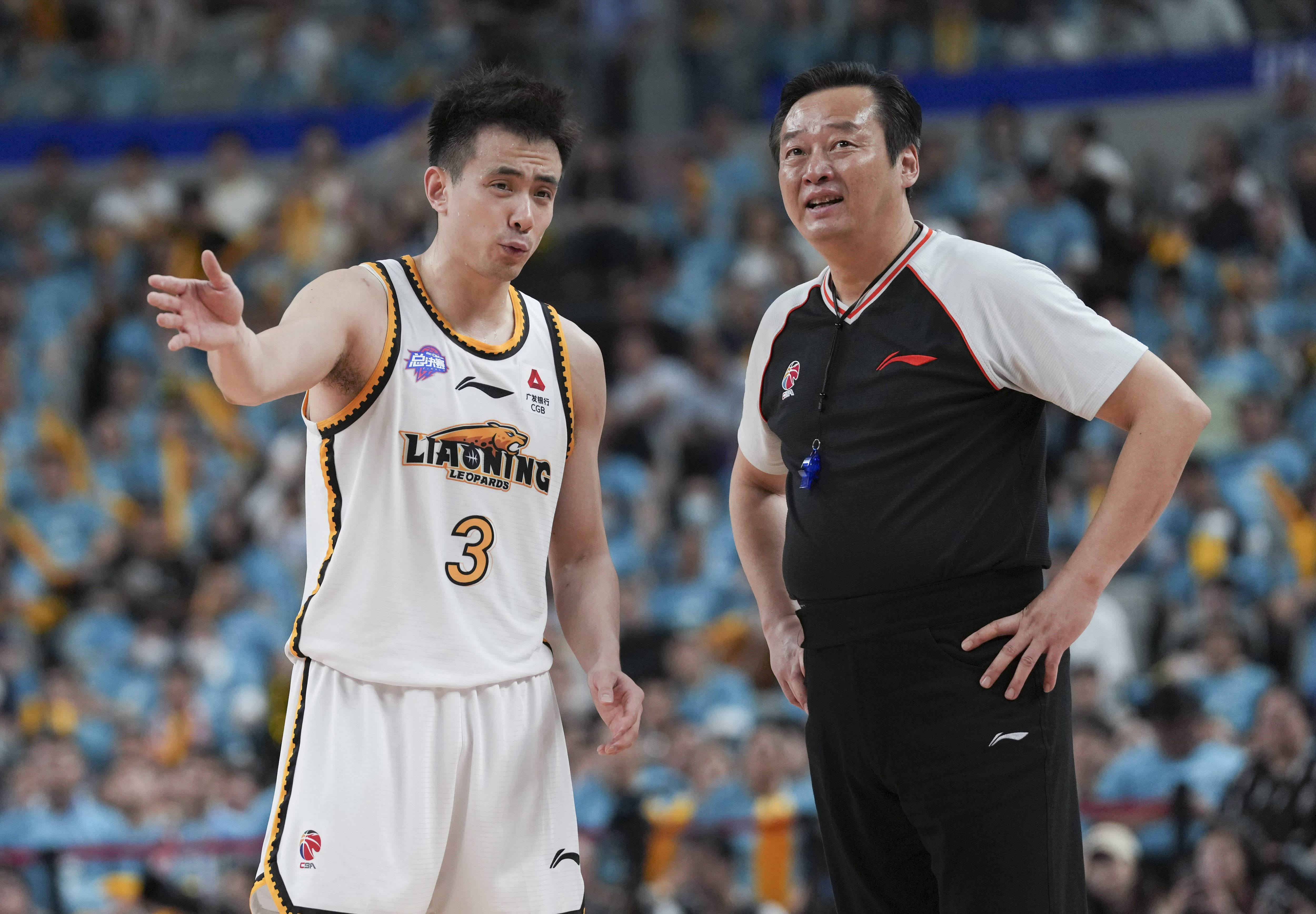 波尔图迎CBA常规赛关键赛；冲刺阶段止住颓势；态度坚定；控场能力受关注(cba赵睿40分录像全场回放)